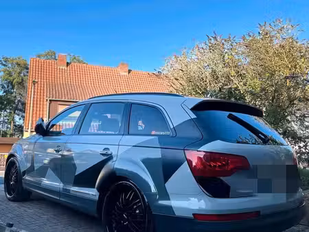 Audi Q7 quattro