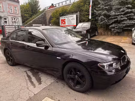 BMW Série 7 735i 3.5 272