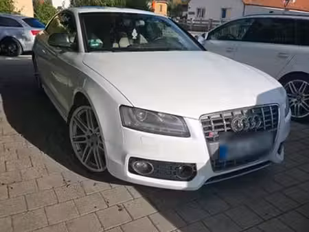 Audi A5 S5 V8 4.2 FSI 354 quattro