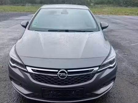 Opel Astra 1.0 105