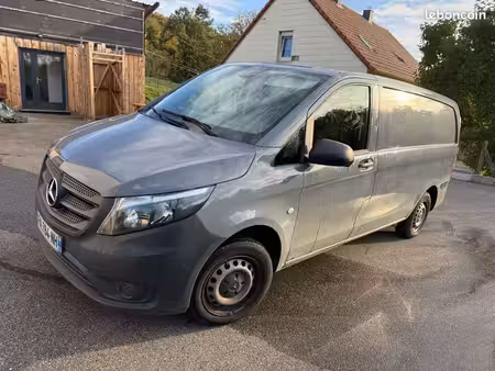 Mercedes-Benz Vito 114 136
