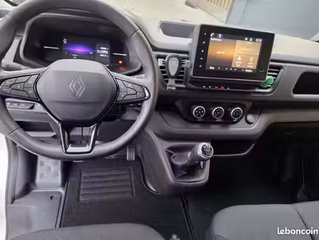 Renault Trafic 2.0 dCi 130
