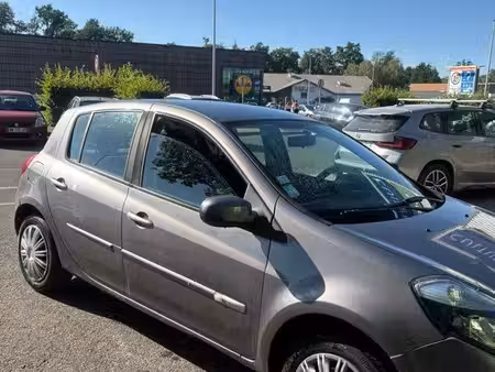 Renault Clio 1.2 75