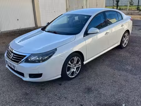 Renault Latitude 2.0 dCi 150 Initiale Paris