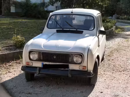 Renault R4 4L Savane