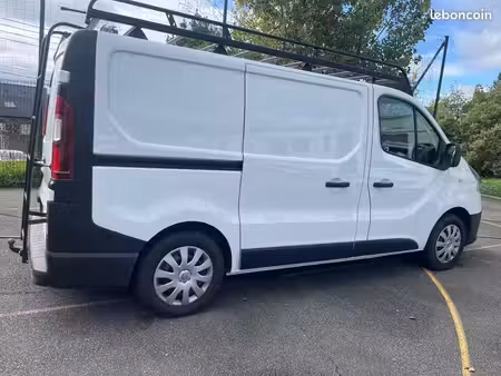 Renault Trafic dCi 120