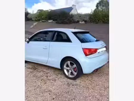 Audi A1 1.6 TDI 90 Ambiente