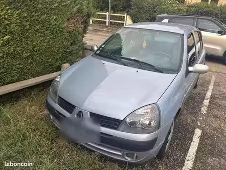 Renault Clio 1.2 75