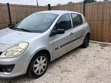 Renault Clio 1.4 98