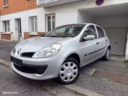 Renault Clio 1.2 75