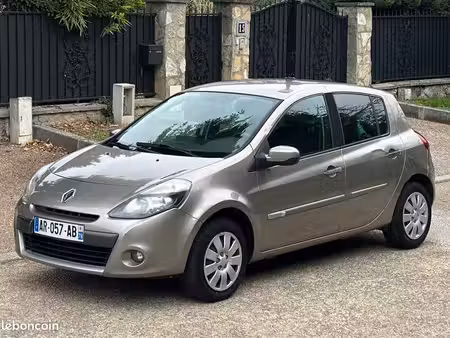 Renault Clio 1.2 TomTom