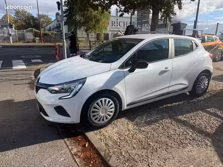 Renault Clio E-Tech 1.6 145 Équilibre