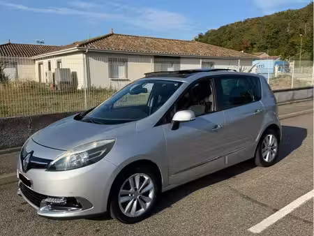 Renault Scénic dCi 110 Initiale