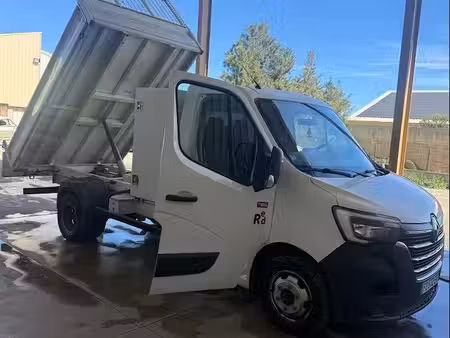 Renault Master 2.3 dCi 145