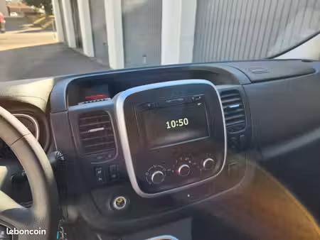 Renault Trafic dCi 120