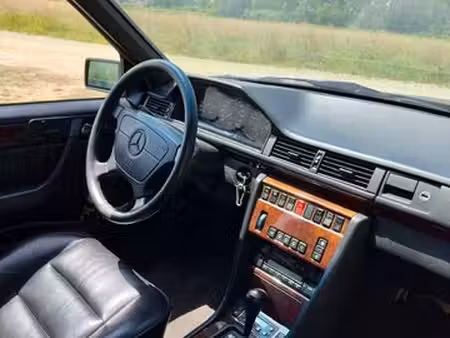 Mercedes-Benz Classe E E 280 V6 2.8 193