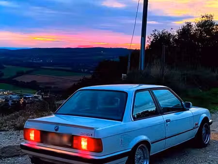 BMW Série 3 316i 1.6 102