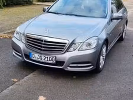 Mercedes-Benz Classe E E 220 2.1 CDI 170 Avantgarde