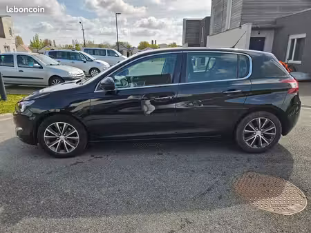 Peugeot 308 1.6 HDi 115