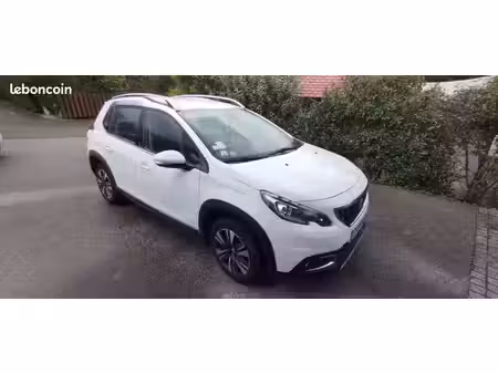 Peugeot 2008 1.2 110 Style