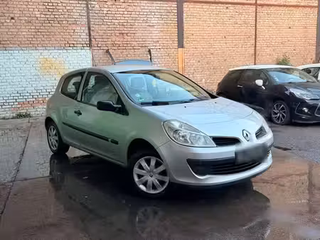 Renault Clio 1.2 75