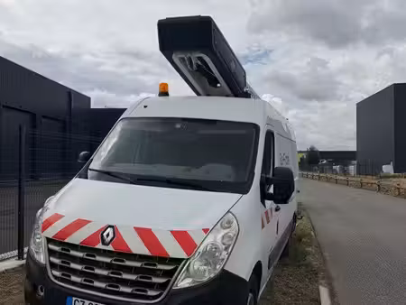 Renault Master 2.3 dCi 125