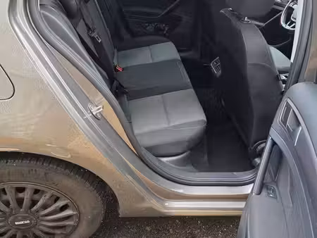 Volkswagen Golf 1.6 TDI 105