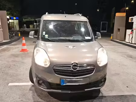 Opel Combo 1.6 105 Cosmo