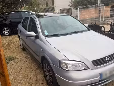 Opel Astra 1.4 90