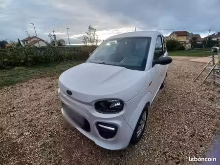 Microcar MGO