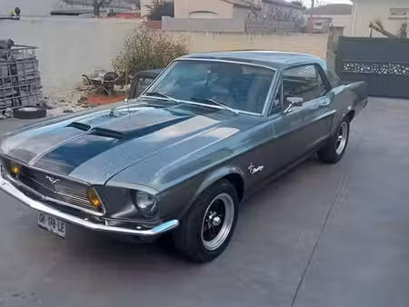 Ford Mustang 