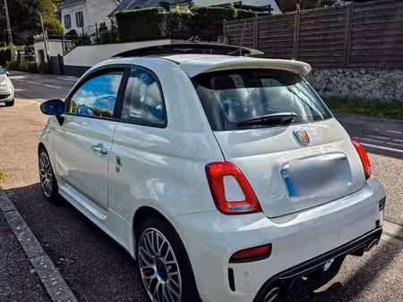 Abarth 595 1.4 180 Competizione
