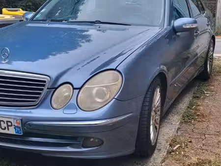 Mercedes-Benz Classe E E 220 2.1 150