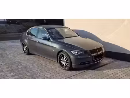 BMW Série 3 330i 3.0 272