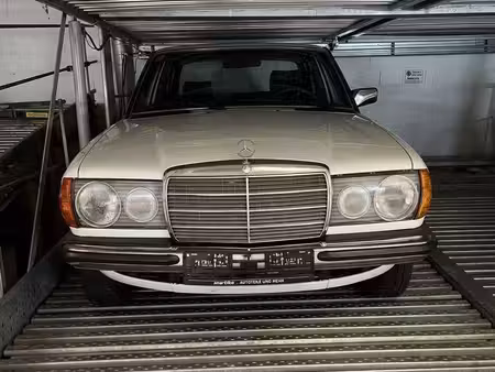 Mercedes-Benz Classe E E 230