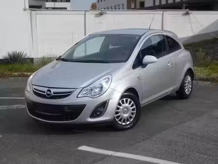 Opel Corsa 1.4 87 Satellite