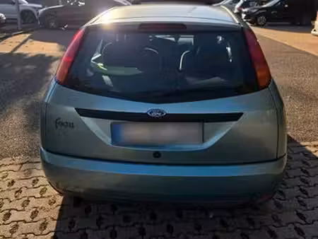 Ford Focus 1.4 75
