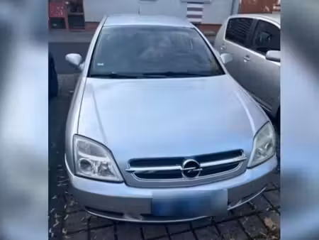Opel Vectra 2.2 147