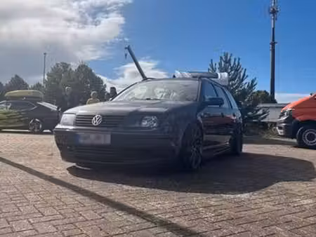 Volkswagen Variant 