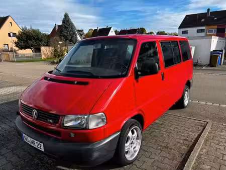 Volkswagen Transporter T4 2.5 TDI