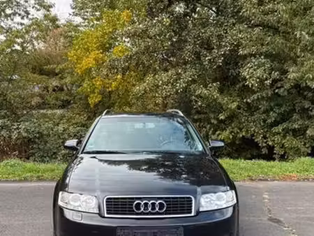 Audi A4 V6 3.0 220