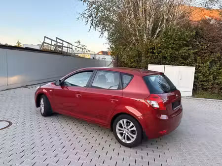 Kia Ceed 1.4 90
