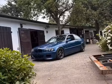 BMW Série 3 323i 2.5 170