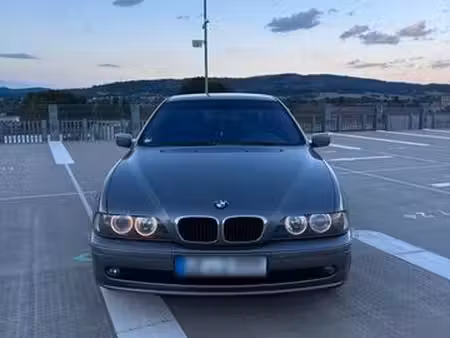 BMW Série 5 520i 2.2 170