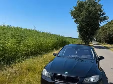 BMW Série 3 325i 2.5 218