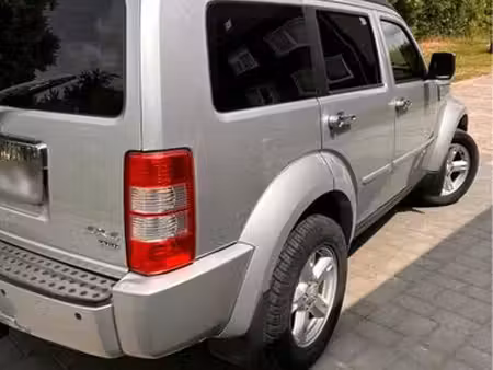 Dodge Nitro 2.8 177