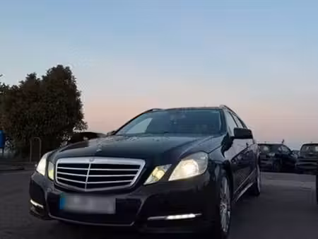 Mercedes-Benz Classe E E 220 2.1 CDI 170