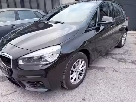 BMW Série 2 220i 2.0 192