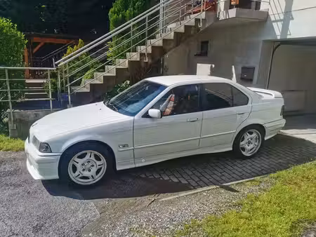 BMW Série 3 323i 2.5 170