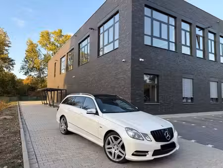 Mercedes-Benz Classe E E 350 V6 3.0 CDI 265 4Matic